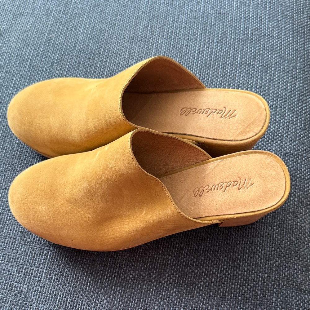 Madewell tan Mule clogs Madewell The Ayanna Clog in Acorn color size 8